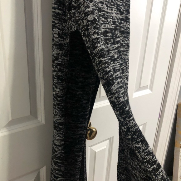 Material Girl Pulllover - Picture 5 of 9